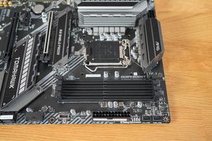 MSI MAG B460 TOMAHAWK