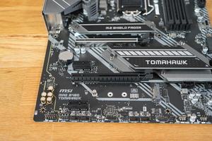 MSI MAG B460 TOMAHAWK