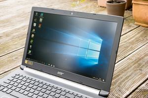 Mit 276 cd/m² ist das Display des Aspire 5 zu dunkel, dafür überzeugt es beim Kontrast