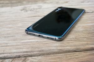 In puncto Ausstattung schwächelt das Huawei P20 Pro, auch wenn es USB 3.1 Gen 1 Typ-C gibt