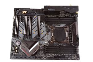 Das ASRock Fatal1ty Professional Gaming i9 nochmal in der Übersicht.