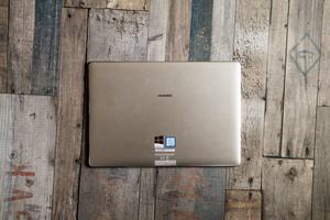 Das Huawei MateBook E bietet mehr Leistung als sein Vorgänger, bleibt aber dennoch kühl