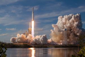 Erstflug der Falcon Heavy von SpaceX