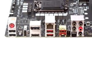 Das I/O-Panel beim MSI Z270 Gaming M7.