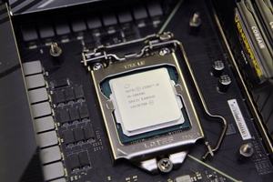 Intel Core i9-10850K