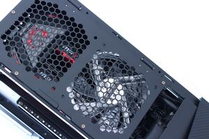 MSI Aegis Ti3 VR7RE SLI-002DE