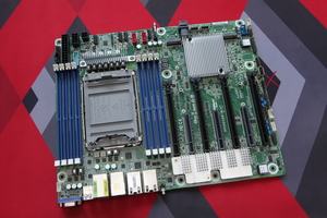 ASRock Rack SPC621D8-2L2T