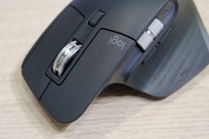 Logitech MX Master 3 und MX Keys