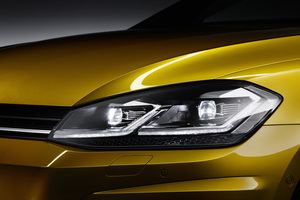 Im Zuge des Facelifts ersetzen LED-Scheinwerfer die bislang angebotenen Xenon-Scheinwerfer (©: Volkswagen)