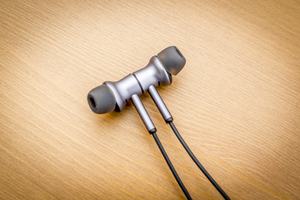 1MORE Dual-Drive-BT-ANC-In-Ear-Headphones