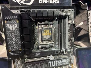 ASUS AM5-Mainboards zur Gamescom