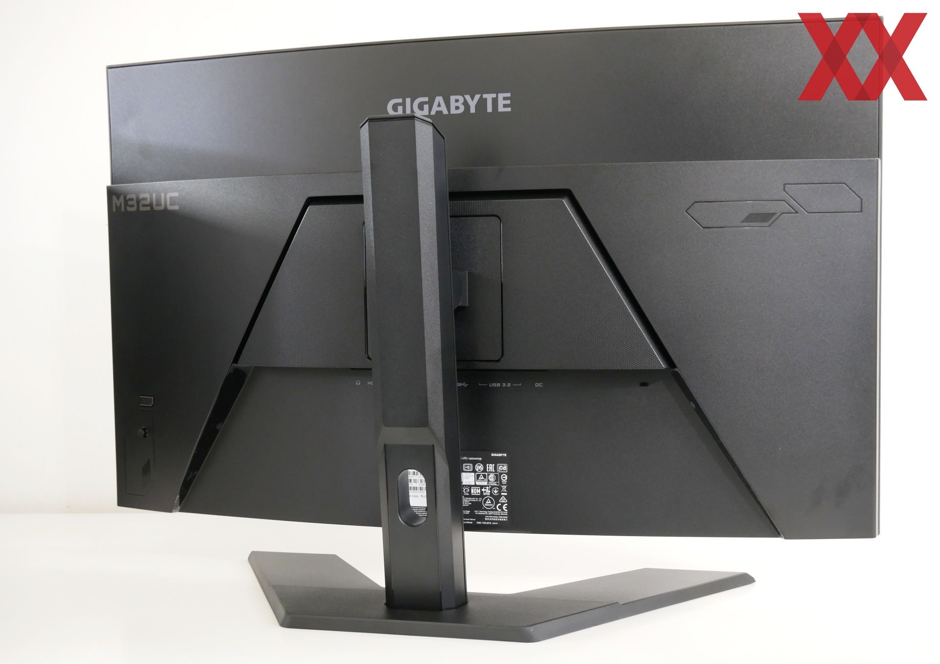 Тест и обзор: Gigabyte M32UC – игровой монитор UHD на 160 Гц - Hardwareluxx  Russia