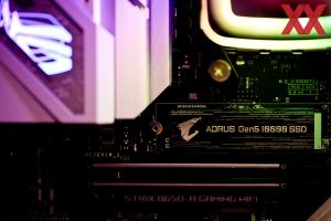 Gigabyte Aorus 10000