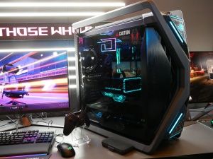 ASUS ROG Hyperion GR701