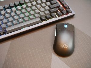 ASUS ROG: Neue Eingabegeräte und Gaming-Gear