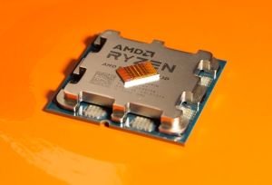 AMD Zen-4-CCD (Quelle: FritzchensFritz)