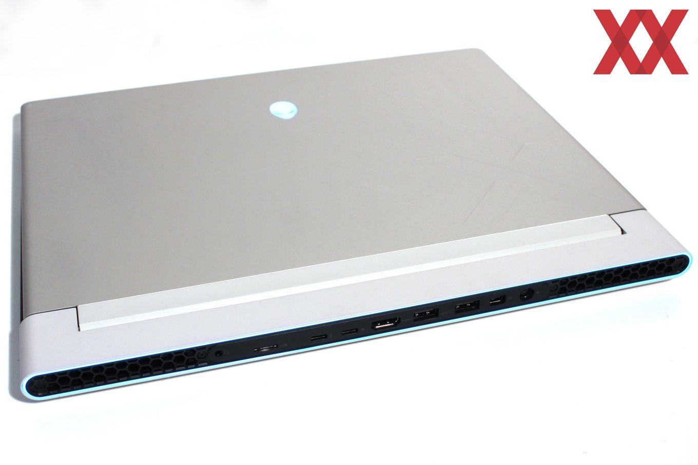 Alienware-x16-R1-im-Test-Leistungsstarker-Gaming-Bolide-mit-RGB-Touchpad