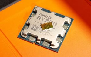 AMD Zen-4-CCD (Quelle: FritzchensFritz)