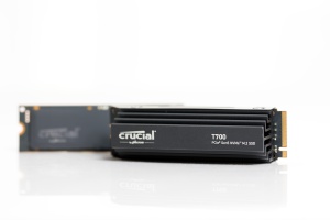 Crucial T700