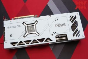 Sapphire Pure Radeon RX 7700 XT