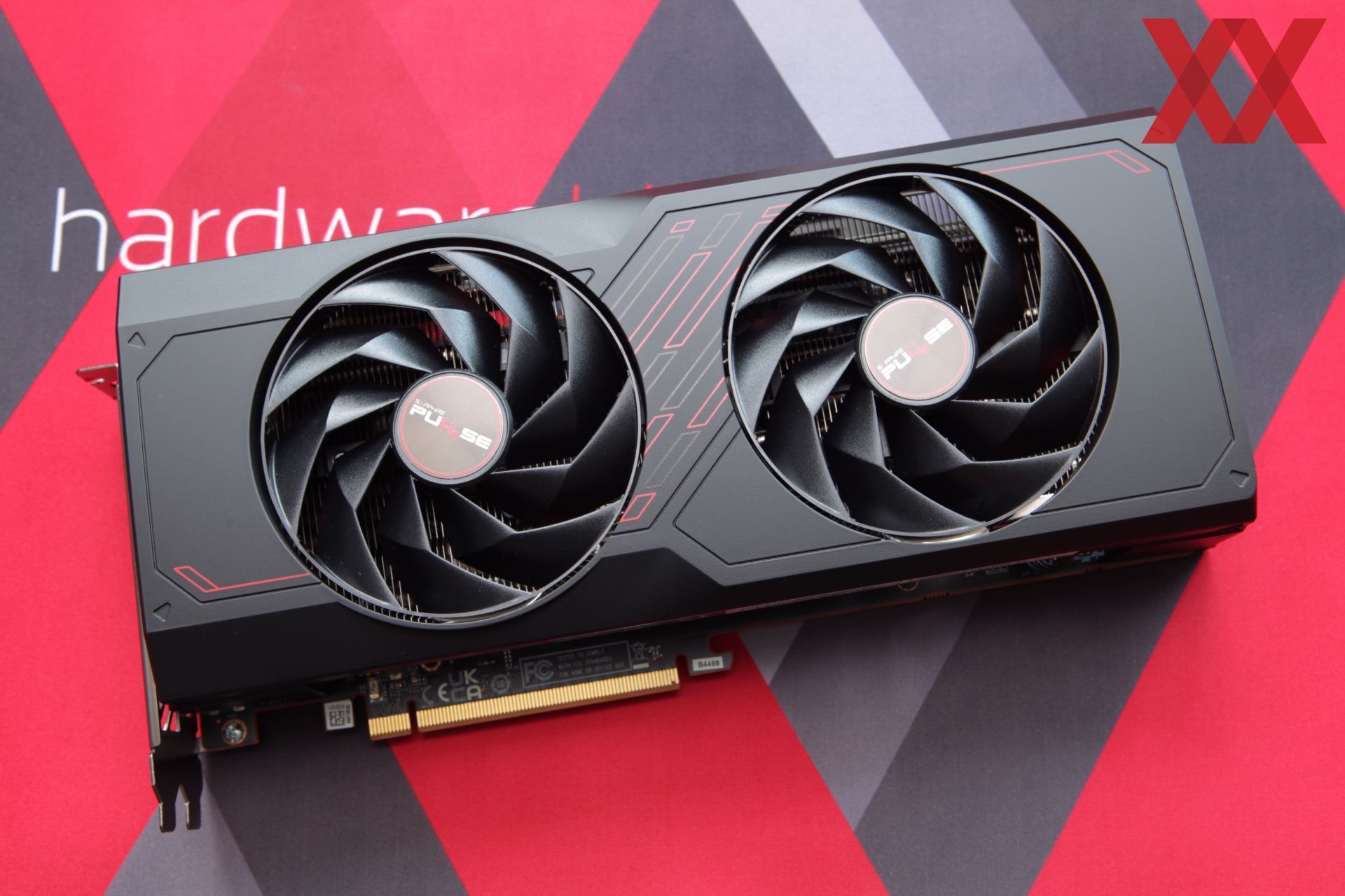 Sapphire pulse rx 7700 xt. Видеокарта Radeon 7700 XT. AMD RX 7700. 7700xt Sapphire. RX 7700 XT.