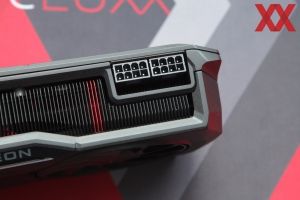 AMD Radeon RX 7800 XT MBA