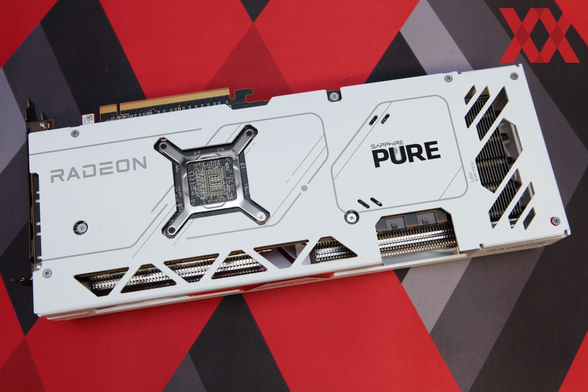 Radeon rx 7900 gre pure