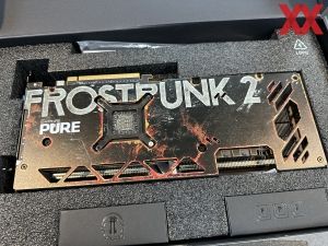 Sapphire Pure AMD Radeon RX 7700 XT Frostpunk 2 Edition