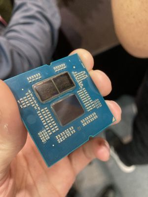 AMD Ryzen-9000-CPU mit zwei CCDs (Quelle: High Yield)