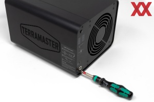 TerraMaster D8 Hybrid