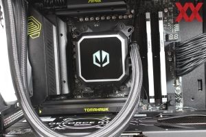 Mad Gaming AMD Stage 4.4 X870 im Test