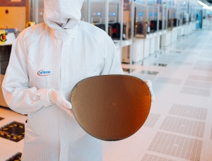 Infineon 300-mm-Wafer mit nur 20 µm Dicke