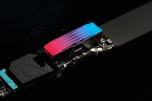 Lexar ARES RGB DDR5 CL26 und CL28