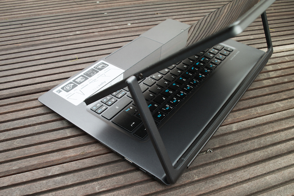 Das Highlight: Dank Ezel Aero Hinge lässt sich das Aspire R13 vielfältig verwandeln