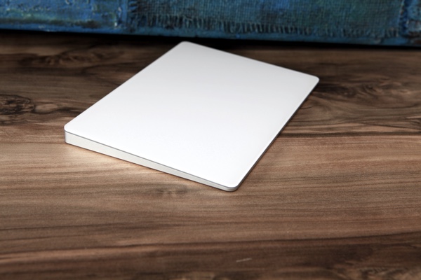 Apple Magic Trackpad 2