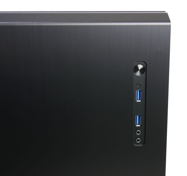 Lian Li PC-J60