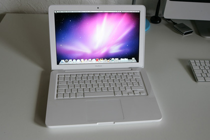 MacBook_02_rs