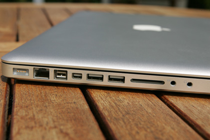 MacBookPro15_04_rs