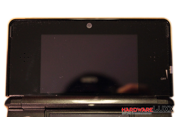 Nintendo_3DS_Layout_08_InnenO_small