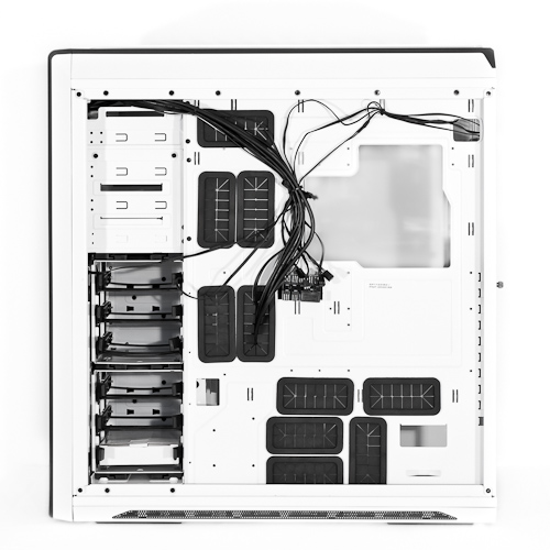 NZXT Switch 810 Kabelmanagement