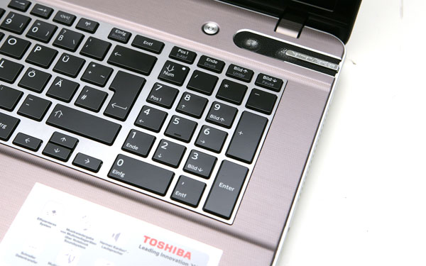 Toshiba Satellite P875-300