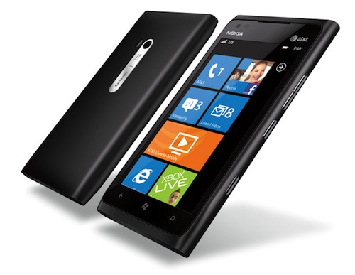 Nokia-Lumia-900-745x559-0332bf92bde1e7d7