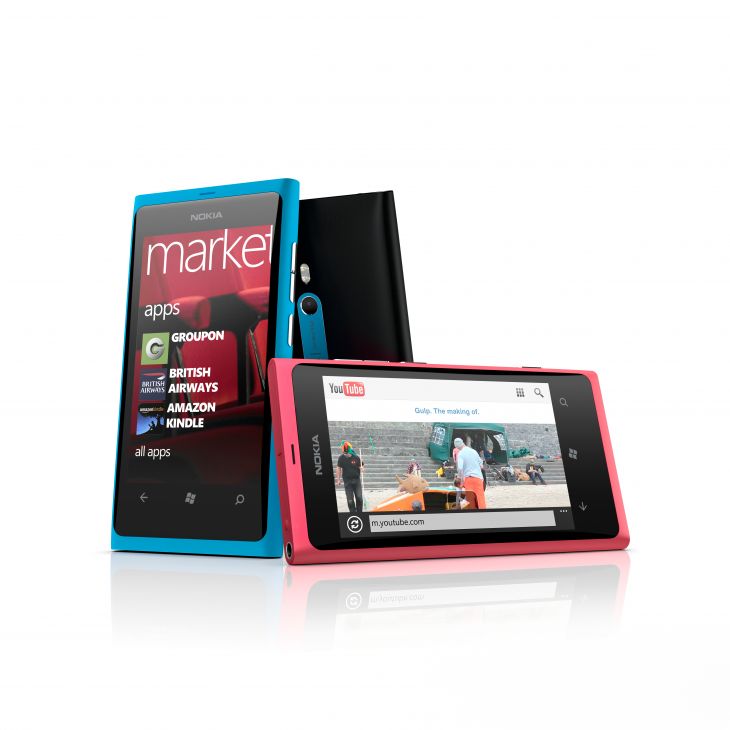 700-nokia-lumia-800_group