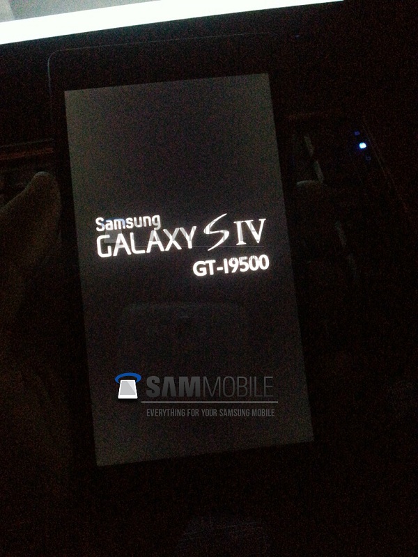 samsung galaxy s4 879